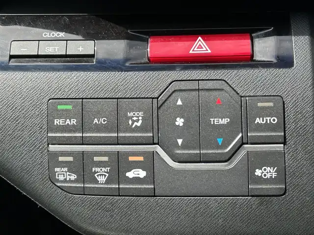 ホンダ ステップワゴン スパーダ Z インターナビセレ 千葉県 2012(平24)年 7.4万km ホワイトオーキッドパール 純正HDDナビ/・CD/DVD/MSV/フルセグTV/ALPINEフリップダウンモニター【TMX-R3000】/両後パワースライドドア/バックカメラ/クルーズコントロール/スマートキー/純正キセノンヘッドライト/フォグランプ/社外ドライブレコーダー/ビルトインETC/パドルシフト/純正17インチアルミホイール/本革巻きステアリング/ドアバイザー/新車時保証書＆取扱説明書