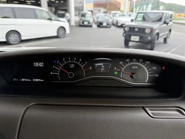 ホンダ Ｎ ＢＯＸ L 京都府 2022(令4)年 1.8万km プラチナホワイトパール ホンダセンシング/・衝突軽減ブレーキ/・誤発進抑制機能/・後方発進抑制機能/・オートハイビーム/・アダブティブクルーズコントロール/・路外逸脱抑制機能/・車線維持支援システム/ KENWOODメモリーナビ、地デジ、Bluetooth/USB端子/ビルトインETC/前席シートヒーター/ステアリングスイッチ/左側パワースラドドア/LEDヘッドランプ