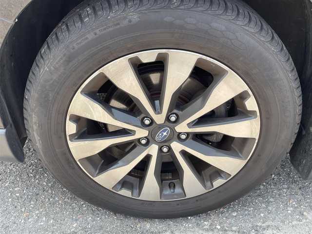 スバル アウトバック リミテッド 新潟県 2017(平29)年 9.8万km 黒 4WD/社外８インチナビ/フルセN-LR820D/　CD/DVD/Bluetooth/バックカメラ/黒革シート/前席シートヒーター/レーダークルーズコントロール/キセノンヘッドライト/オートライト/フォグランプ/パワーバックドア/衝突被害軽減ブレーキ/コーナーセンサー/レーンキープ/ドライブレコーダー