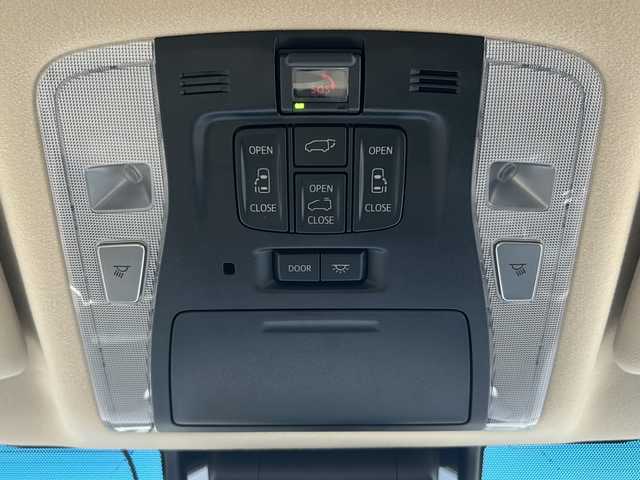 トヨタ アルファードハイブリット G Fパッケージ 道北・旭川 2021(令3)年 2.7万km ブラック 純正大型ナビ(CD/DVD/BT/フルセグ)/純正フリップダウンモニター/ツインムーンルーフ/バックカメラ/両側パワースライドドア/電動リアゲート/前席パワーシート/前席シートヒーター・エアシート/レザーシート/オートライト/オートハイビーム/オットマン/トヨタセーフティセンス/・レーンキープアシスト/・プリクラッシュセーフティ/・BSM/・前後誤発進抑制機能/・標識認識機能/・レーダークルーズコントロール/禁煙車/横滑り防止/ドライブレコーダー/三眼LEDヘッドライト/シーケンシャルウィンカー/フォグランプ/純正フロアマット/ドアバイザー