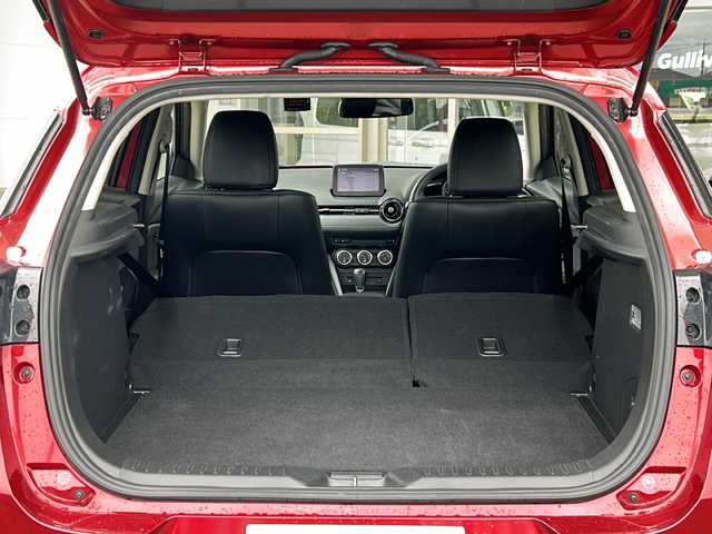 マツダ ＣＸ－３ 20SプロアクティブSパッケージ 静岡県 2020(令2)年 3万km ソウルレッドクリスタルM 純正ナビ/・FM/AM/・Stitcher/・aha/・Bluetooth/・USB/・AUX/・CD/DVD/・フルセグTV/主要装備/・衝突被害軽減システム(SBS/SCBS)/・バックカメラ/・サイドカーテンエアバッグ/・前後ドラレコ/・運転席パワーシート/・運転席＋助手席シートヒーター/・ハンドルヒーター/・コーナーセンサー/・ｉ－ｓｔｏｐ/・ＴＣＳ/・ＢＳＭ/・車線逸脱警報/・HUD/・電動パーキング/・MTモード付AT