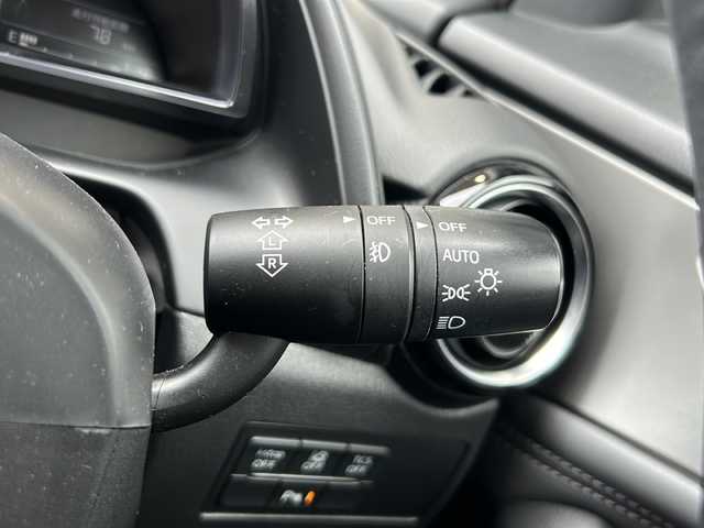 マツダ ＣＸ－３ 20SプロアクティブSパッケージ 静岡県 2020(令2)年 3万km ソウルレッドクリスタルM 純正ナビ/・FM/AM/・Stitcher/・aha/・Bluetooth/・USB/・AUX/・CD/DVD/・フルセグTV/主要装備/・衝突被害軽減システム(SBS/SCBS)/・バックカメラ/・サイドカーテンエアバッグ/・前後ドラレコ/・運転席パワーシート/・運転席＋助手席シートヒーター/・ハンドルヒーター/・コーナーセンサー/・ｉ－ｓｔｏｐ/・ＴＣＳ/・ＢＳＭ/・車線逸脱警報/・HUD/・電動パーキング/・MTモード付AT