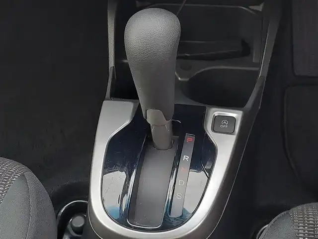 ホンダ フィット 13G Sパッケージ 東京都 2016(平28)年 2.7万km プレミアムホワイトパールⅡ あんしんパッケージ/・シティブレーキアクティブシステム/・横滑り防止装置/プッシュスタート/アイドリングストップ/パドルシフト/クルーズコントロール/純正ナビ/フルセグTV/バックカメラ/ETC/LEDヘッドライト/オートライト/ドアバイザー/15インチ純正アルミホイール