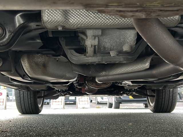 ランドローバー ランドローバー ディスカバリースポーツ　HSE 京都府 2015(平27)年 10.3万km サントリーニブラック 〇４WD/〇スマートキー/〇クルーズコントロール/〇Bluetooth/〇ETC/〇全周囲カメラ/〇純正ナビ/〇純正フロアマット/〇ダウンヒルアシストコントロール