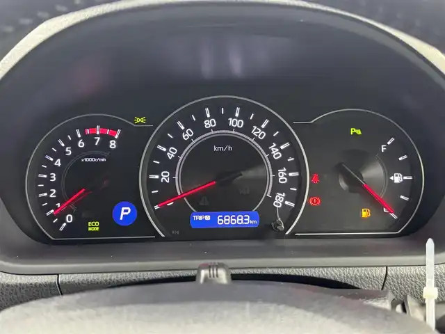 トヨタ ヴォクシー ZS 煌Ⅲ 福井県 2020(令2)年 7.4万km ホワイトパールクリスタルシャイン 純正10インチナビ/(フルセグTV/BT/CD/DVD/FM/AM)/純正フロアマット/バックカメラ/ドライブレコーダー/衝突被害軽減システム/車線逸脱警報/クルーズコントロール/ハーフレザーシート/両側パワースライドドア/横滑り防止装置/ビルトインETC/アイドリングストップ/LEDヘッドライト/フォグランプ/オートライト/ウィンカーミラー/電動格納ミラー/純正16インチAW/シートリフター/プッシュスタート/スマートキー/ドアバイザー/スペアキー×1/保証書/取扱説明書