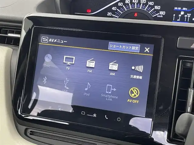 三菱 デリカＤ：２ ハイブリッドMZ 埼玉県 2022(令4)年 3.3万km 茶 純正９インチナビ　マルチアラウンドモニター　ＨＵＤ　ＥＴＣ　前後ドライブレコーダー　ｅアシスト　レーダークルーズコントロール　シートヒーター　オートライト　純正アルミホイール　ＬＥＤライト　地デジＴＶ