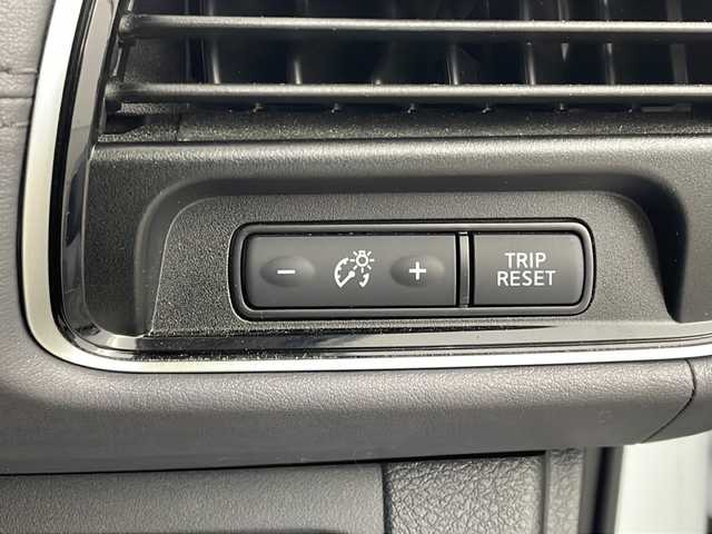 日産 セレナ e－パワー ハイウェイスター V 新潟県 2020(令2)年 7.3万km ブリリアントホワイトパール 　メモリナビ/　フルセグテレビ/　バックカメラ/　フリップダウンモニター/　両側パワースライドドア/　ETC2.0/　ドライブレコーダー/　LEDヘッドライト/　アラウンドビューモニター/　アイドリングストップ/　ウィンカーミラー/　クルーズコントロール/　プッシュスタート