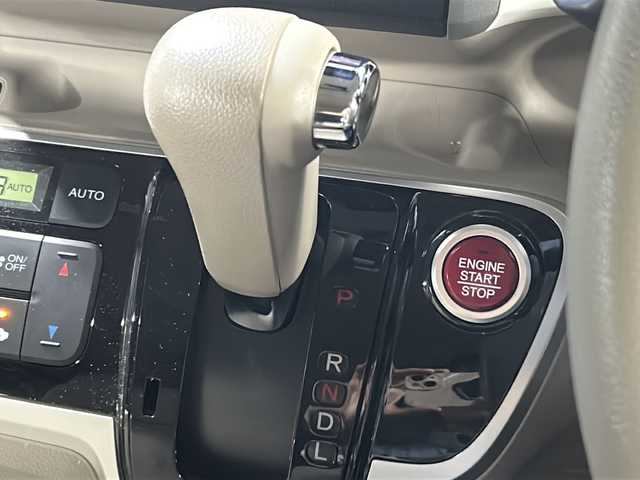 ホンダ Ｎ ＢＯＸ G SSパッケージ 広島県 2017(平29)年 4.4万km プレミアムディープモカパール シティーブレーキアクティブシステム/両側パワースライドドア/純正7型ナビ（YXM-175Fi）/・CD・DVD・BT・SD・ワンセグTV/バックカメラ/ステアリングスイッチ/ETC/ドライブレコーダー/前席シートヒーター/純正フロアマット/ドアバイザー/サンシェード/プッシュスタート/スマートキー/スペアキー/取扱説明書/保証書