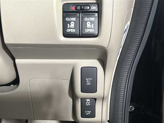 ホンダ Ｎ ＢＯＸ G SSパッケージ 広島県 2017(平29)年 4.4万km プレミアムディープモカパール シティーブレーキアクティブシステム/両側パワースライドドア/純正7型ナビ（YXM-175Fi）/・CD・DVD・BT・SD・ワンセグTV/バックカメラ/ステアリングスイッチ/ETC/ドライブレコーダー/前席シートヒーター/純正フロアマット/ドアバイザー/サンシェード/プッシュスタート/スマートキー/スペアキー/取扱説明書/保証書