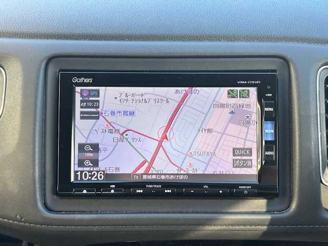 ホンダ ヴェゼル ハイブリッド Z ホンダセンシング 宮城県 2017(平29)年 4.5万km ホワイトオーキッドパール 登録時走行距離44129km/純正SDナビ/AM・FM・TV・Bluetooth・CD・DVD/バックカメラ/デュアルエアコン/クルーズコントロール（追従有）/衝突軽減システム/レーンキープアシスト/ETC/シートヒーター（D＋N席）/ワイパーデアイサー/プッシュスタート/スペアキー有/ウインカーミラー/ドアバイザー/電動格納ミラー/純正フロアマット/純正アルミホイール/ハーフレザーシート/電動格納ミラー