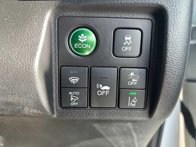 ホンダ ヴェゼル ハイブリッド Z ホンダセンシング 宮城県 2017(平29)年 4.5万km ホワイトオーキッドパール 登録時走行距離44129km/純正SDナビ/AM・FM・TV・Bluetooth・CD・DVD/バックカメラ/デュアルエアコン/クルーズコントロール（追従有）/衝突軽減システム/レーンキープアシスト/ETC/シートヒーター（D＋N席）/ワイパーデアイサー/プッシュスタート/スペアキー有/ウインカーミラー/ドアバイザー/電動格納ミラー/純正フロアマット/純正アルミホイール/ハーフレザーシート/電動格納ミラー