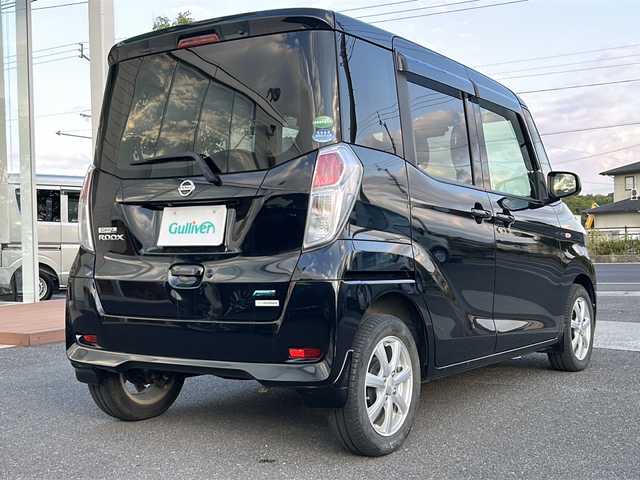 日産 デイズ ルークス X 香川県 2014(平26)年 4.4万km ブラック 純正ナビ（CD/DVD)/アラウンドビューモニター/片側パワースライドドア/ETC/ターボ/スマートキー