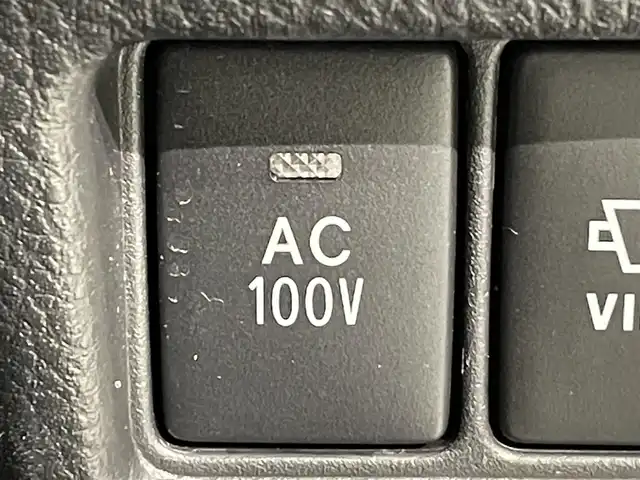 トヨタ Ｃ－ＨＲ G モード ネロ セーフティプラス 愛知県 2021(令3)年 2万km ブラックマイカ 純正8インチディスプレイオーディオ/衝突軽減ブレーキ/パノラミックビューモニター/レーダークルーズコントロール/100V電源/ビルトインETC2.0/シートヒーター/LEDヘッドライト/ドライブレコーダー/ブラインドスポットモニター/フルセグTV/Bluetooth/コーナーセンサー/レーンキープアシスト/オートハイビーム/プッシュスタート/USB接続/スマートキー/ミュージックプレイヤー接続/純正フロアマット/純正アルミホイール/オートライト/禁煙車/後期モデル/ハーフレザーシート/ウィンカーミラー/電動格納ミラー/フォグランプ/ランバーサポート/ステアリングリモコン/横滑り防止装置/電動パーキングブレーキ/オートブレーキホールド/オートエアコン/先行車発進告知/ロードサインアシスト