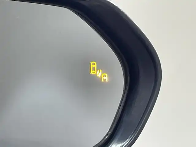 トヨタ Ｃ－ＨＲ G モード ネロ セーフティプラス 愛知県 2021(令3)年 2万km ブラックマイカ 純正8インチディスプレイオーディオ/衝突軽減ブレーキ/パノラミックビューモニター/レーダークルーズコントロール/100V電源/ビルトインETC2.0/シートヒーター/LEDヘッドライト/ドライブレコーダー/ブラインドスポットモニター/フルセグTV/Bluetooth/コーナーセンサー/レーンキープアシスト/オートハイビーム/プッシュスタート/USB接続/スマートキー/ミュージックプレイヤー接続/純正フロアマット/純正アルミホイール/オートライト/禁煙車/後期モデル/ハーフレザーシート/ウィンカーミラー/電動格納ミラー/フォグランプ/ランバーサポート/ステアリングリモコン/横滑り防止装置/電動パーキングブレーキ/オートブレーキホールド/オートエアコン/先行車発進告知/ロードサインアシスト