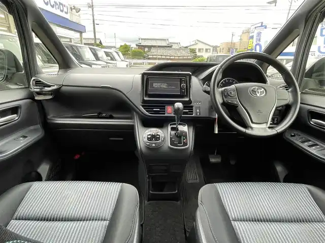 トヨタ ノア Si 兵庫県 2014(平26)年 12.6万km ダークバイオレットマイカメタリック (株)IDOMが運営する【じしゃロン姫路店】の自社ローン専用車両になります。こちらは現金またはオートローンご利用時の価格です。自社ローンご希望の方は別途その旨お申付け下さい/純正ナビ/フルセグTV/バックカメラ/純正フリップダウンモニター/両側パワースライド/ＥＴＣ　/純正１６インチアルミホイール
