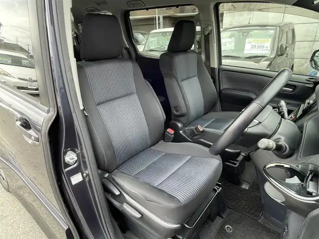トヨタ ノア Si 兵庫県 2014(平26)年 12.6万km ダークバイオレットマイカメタリック (株)IDOMが運営する【じしゃロン姫路店】の自社ローン専用車両になります。こちらは現金またはオートローンご利用時の価格です。自社ローンご希望の方は別途その旨お申付け下さい/純正ナビ/フルセグTV/バックカメラ/純正フリップダウンモニター/両側パワースライド/ＥＴＣ　/純正１６インチアルミホイール