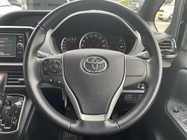 トヨタ ノア Si 兵庫県 2014(平26)年 12.6万km ダークバイオレットマイカメタリック (株)IDOMが運営する【じしゃロン姫路店】の自社ローン専用車両になります。こちらは現金またはオートローンご利用時の価格です。自社ローンご希望の方は別途その旨お申付け下さい/純正ナビ/フルセグTV/バックカメラ/純正フリップダウンモニター/両側パワースライド/ＥＴＣ　/純正１６インチアルミホイール