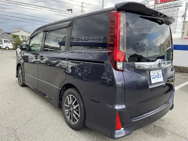 トヨタ ノア Si 兵庫県 2014(平26)年 12.6万km ダークバイオレットマイカメタリック (株)IDOMが運営する【じしゃロン姫路店】の自社ローン専用車両になります。こちらは現金またはオートローンご利用時の価格です。自社ローンご希望の方は別途その旨お申付け下さい/純正ナビ/フルセグTV/バックカメラ/純正フリップダウンモニター/両側パワースライド/ＥＴＣ　/純正１６インチアルミホイール