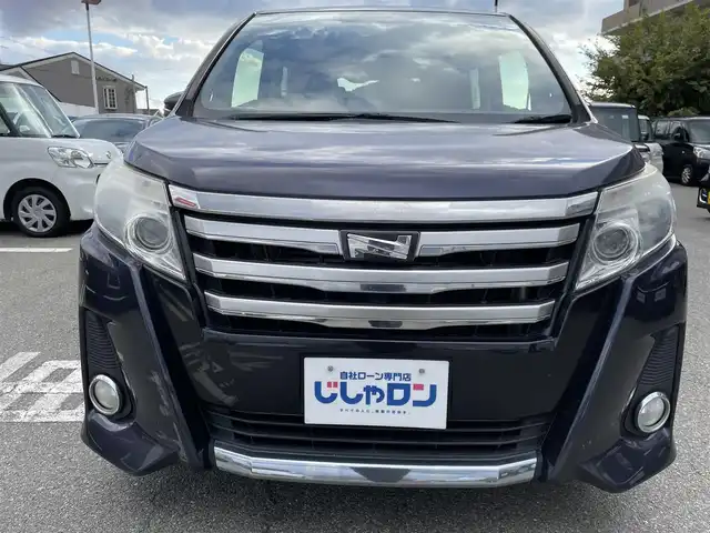 トヨタ ノア Si 兵庫県 2014(平26)年 12.6万km ダークバイオレットマイカメタリック (株)IDOMが運営する【じしゃロン姫路店】の自社ローン専用車両になります。こちらは現金またはオートローンご利用時の価格です。自社ローンご希望の方は別途その旨お申付け下さい/純正ナビ/フルセグTV/バックカメラ/純正フリップダウンモニター/両側パワースライド/ＥＴＣ　/純正１６インチアルミホイール