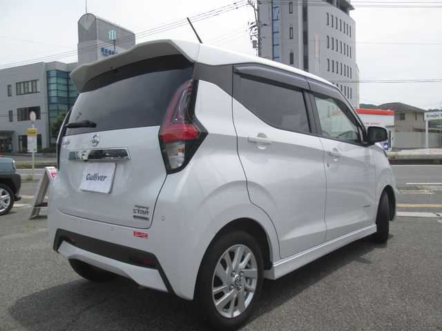 日産 デイズ ハイウェイスターX 広島県 2022(令4)年 2.5万km ホワイトパール 新車ワンオーナー/エマージェンシーブレーキ/LEDヘッドライト/オートライト/ハイビームアシスト/純正ディスプレイAV/アラウンドビューモニター/Bluetooth/革巻きステアリング/USBポート/新車保証書/取扱説明書/スペアキー