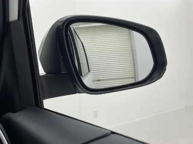 トヨタ ヴォクシー ハイブリッド S－Z 茨城県 2023(令5)年 1.1万km ホワイトパールクリスタルシャイン 純正10.5型DA/フルセグ/バックカメラ/衝突被害軽減ブレーキ/車線逸脱抑制装置/レーダークルーズコントロール/オートマチックハイビーム/クリアランスソナー/両側電動スライドドア/ETC2.0/シートヒーター/ステアリングヒーター/純正17インチAW/3眼LEDヘッドライト/スマートキー
