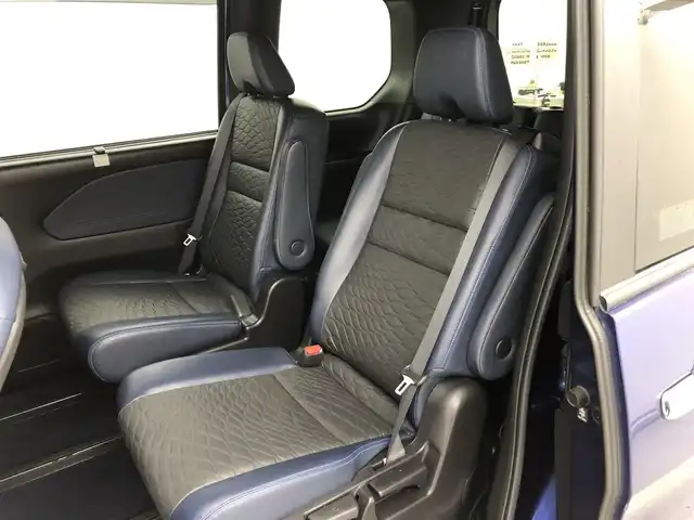 日産 セレナ e-パワー オーテック セーフティPKG 愛知県 2020(令2)年 4.6万km カスピアンブルー プロパイロット　/両側パワースライドドア　/ワンオーナー　/エマージェンシーブレーキ　/アラウンドビューモニター　/純正9インチナビ　/フルセグTV　/Bluetooth　/ETC　/ステアリングリモコン　/ハンドルヒーター　/パーキングアシスト　/前席シートヒーター　/キックモーションセンサー　/フリップダウンモニター　/前後ドライブレコーダー　/ファブリックシート　/7人乗り　/フォグランプ　/純正AW　/純正フロアマット　