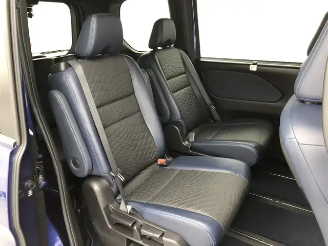 日産 セレナ e-パワー オーテック セーフティPKG 愛知県 2020(令2)年 4.6万km カスピアンブルー プロパイロット　/両側パワースライドドア　/ワンオーナー　/エマージェンシーブレーキ　/アラウンドビューモニター　/純正9インチナビ　/フルセグTV　/Bluetooth　/ETC　/ステアリングリモコン　/ハンドルヒーター　/パーキングアシスト　/前席シートヒーター　/キックモーションセンサー　/フリップダウンモニター　/前後ドライブレコーダー　/ファブリックシート　/7人乗り　/フォグランプ　/純正AW　/純正フロアマット　