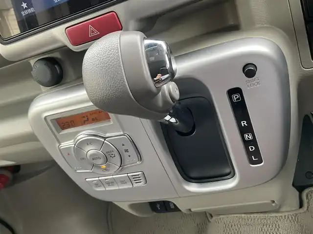 スズキ エブリィ ワゴン PZターボ 滋賀県 2024(令6)年 1.5万km クールカーキPM パートタイム4WD/直列3気筒 インタークーラーターボ/ワンオーナー /車検令和9年5月まで/オーバーヘッドコンソール/社外シートカバー/純正14インチアルミホイール/純正LEDヘッドライト/・ハロゲンフォグランプ/片側パワースライドドア/純正ディスプレイオーディオ/バックカメラ/USB電源ソケット/