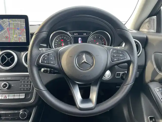 メルセデス・ベンツ ＣＬＡ１８０ Sブレイク AMG スタイル 千葉県 2018(平30)年 4.2万km 白 純正メモリナビ　/バックカメラ　/Ｂｌｕｅｔｏｏｔｈ接続あり　/ＣＤ再生　/ワンセグＴＶ /ビルドインETC /ハーフレザー /シートヒーター /電動リアゲート /コーナーセンサー /パドルシフト /スマートキー