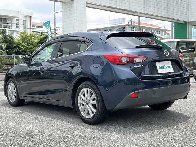 マツダ アクセラ スポーツ 15S 沖縄県 2014(平26)年 2.9万km ディープクリスタルブルーマイカ 純正ナビ/（ＡＭ／ＦＭ／ＢＴ／ＣＤ／ＤＶＤ）/衝突軽減システム/フルセグＴＶ/アイドリングストップ/横滑り防止機能/純正フロアマット/プッシュスタート/純正１６ＡＷ/オートエアコン/スマートキー/パワーウィンドウ