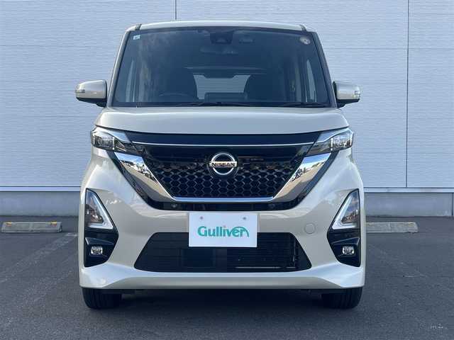 日産 ルークス HWS Gターボ プロパイロットED 秋田県 2021(令3)年 6.6万km フローズンバニラパール ターボ/４WD/衝突軽減システム/両側パワースライドドア/プロパイロット/LEDヘッドライト/純正メモリナビ/フルセグ/全方位カメラ/アラウンドビューモニター/日産純正15インチアルミ（夏タイヤ装着）/スマートキー/アイドリングストップ/プッシュスタート/クルーズコントロール追従走行有/レーンキープアシスト/コーナーセンサー/ステアリングスイッチ/ドライブレコーダー/ビルトインETC/前席シートヒーター/電動パーキングブレーキ/オートブレーキホールド機能/純正フロアマット/純正ドアバイザー/オートライト/オートエアコン/パワーステアリング/パワーウィンドウ/横滑り防止/盗難防止装置/寒冷地仕様/電動格納ウィンカーミラー/キーレスエントリー/保証書/取扱説明書/記録簿