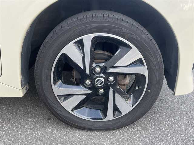 日産 ルークス HWS Gターボ プロパイロットED 秋田県 2021(令3)年 6.6万km フローズンバニラパール ターボ/４WD/衝突軽減システム/両側パワースライドドア/プロパイロット/LEDヘッドライト/純正メモリナビ/フルセグ/全方位カメラ/アラウンドビューモニター/日産純正15インチアルミ（夏タイヤ装着）/スマートキー/アイドリングストップ/プッシュスタート/クルーズコントロール追従走行有/レーンキープアシスト/コーナーセンサー/ステアリングスイッチ/ドライブレコーダー/ビルトインETC/前席シートヒーター/電動パーキングブレーキ/オートブレーキホールド機能/純正フロアマット/純正ドアバイザー/オートライト/オートエアコン/パワーステアリング/パワーウィンドウ/横滑り防止/盗難防止装置/寒冷地仕様/電動格納ウィンカーミラー/キーレスエントリー/保証書/取扱説明書/記録簿