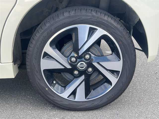 日産 ルークス HWS Gターボ プロパイロットED 秋田県 2021(令3)年 6.6万km フローズンバニラパール ターボ/４WD/衝突軽減システム/両側パワースライドドア/プロパイロット/LEDヘッドライト/純正メモリナビ/フルセグ/全方位カメラ/アラウンドビューモニター/日産純正15インチアルミ（夏タイヤ装着）/スマートキー/アイドリングストップ/プッシュスタート/クルーズコントロール追従走行有/レーンキープアシスト/コーナーセンサー/ステアリングスイッチ/ドライブレコーダー/ビルトインETC/前席シートヒーター/電動パーキングブレーキ/オートブレーキホールド機能/純正フロアマット/純正ドアバイザー/オートライト/オートエアコン/パワーステアリング/パワーウィンドウ/横滑り防止/盗難防止装置/寒冷地仕様/電動格納ウィンカーミラー/キーレスエントリー/保証書/取扱説明書/記録簿
