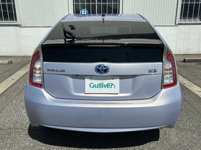 トヨタ プリウス S 茨城県 2015(平27)年 7.5万km ライトパープルマイカ (株)IDOMが運営する【じしゃロン水戸店】の自社ローン専用車両になりますこちらは現金またはオートローンご利用時の価格です。自社ローンご希望の方は別途その旨お申付け下さい/スマートキー×２/社外メモリーナビ(CN-F1D)/BD/DVD/MSV/フルセグTV/ハンズフリー/バックカメラ/ビルトインETC/ドラレコ(HDR-101)/プッシュスタート/電格ウィンカーミラー/純正フロアマット/純正ドアバイザー/トノカバー/LEDヘッドライト/ISOFIX対応/ステアリングスイッチ/純正15インチAW/横滑り防止装置/保証書・取説・ナビ取説