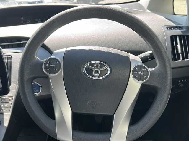 トヨタ プリウス S 茨城県 2015(平27)年 7.5万km ライトパープルマイカ (株)IDOMが運営する【じしゃロン水戸店】の自社ローン専用車両になりますこちらは現金またはオートローンご利用時の価格です。自社ローンご希望の方は別途その旨お申付け下さい/スマートキー×２/社外メモリーナビ(CN-F1D)/BD/DVD/MSV/フルセグTV/ハンズフリー/バックカメラ/ビルトインETC/ドラレコ(HDR-101)/プッシュスタート/電格ウィンカーミラー/純正フロアマット/純正ドアバイザー/トノカバー/LEDヘッドライト/ISOFIX対応/ステアリングスイッチ/純正15インチAW/横滑り防止装置/保証書・取説・ナビ取説