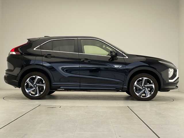 三菱 エクリプス クロス ＰＨＥＶ P 愛知県 2023(令5)年 1.2万km アメジストブラック マイパイロット/純正8型ディスプレイオーディオナビ/全方位カメラ/レーダークルーズコントロール/シートヒーター/バックカメラ/電動リアゲート/パワーシート/ヘッドアップディスプレイ/コーナーセンサー/純正アルミホイール/ブラインドスポットモニター/LEDヘッドライト/パドルシフト/ステアリングヒーター/オートマチックハイビーム/ETC/衝突軽減システム/フルセグ/Bluetooth/ステアリングスイッチ/スマートキー/プッシュスタート