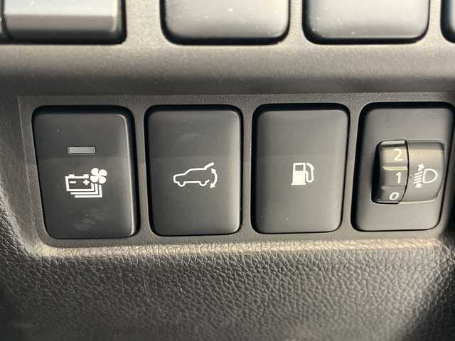 三菱 エクリプス クロス ＰＨＥＶ P 愛知県 2023(令5)年 1.2万km アメジストブラック マイパイロット/純正8型ディスプレイオーディオナビ/全方位カメラ/レーダークルーズコントロール/シートヒーター/バックカメラ/電動リアゲート/パワーシート/ヘッドアップディスプレイ/コーナーセンサー/純正アルミホイール/ブラインドスポットモニター/LEDヘッドライト/パドルシフト/ステアリングヒーター/オートマチックハイビーム/ETC/衝突軽減システム/フルセグ/Bluetooth/ステアリングスイッチ/スマートキー/プッシュスタート