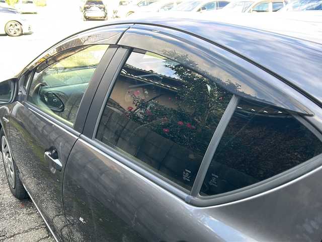 トヨタ アクア S 福井県 2016(平28)年 13.2万km グレーメタリック 社外メモリナビゲーション/（CD/DVD）/ワンセグテレビ/バックカメラ/プリクラッシュセーフティ/レーンキープアシスト/ドライブレコーダー/ETC/オートライト/オートハイビーム/電動格納ミラー/スマートキー/プッシュスタート/保証書/取扱説明書