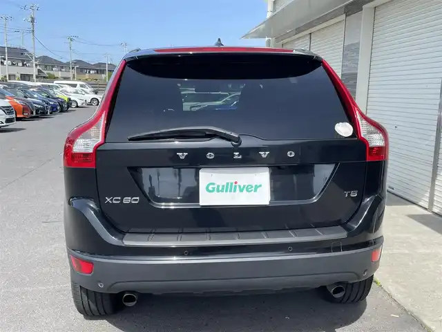 ボルボ ＸＣ６０ T5 茨城県 2012(平24)年 10.5万km 黒 純正ナビ/フルセグ/衝突被害軽減ブレーキ/車線逸脱抑制装置/クルーズコントロール/ソナー/ETC/シートヒーター/純正18インチAW/スマートキー