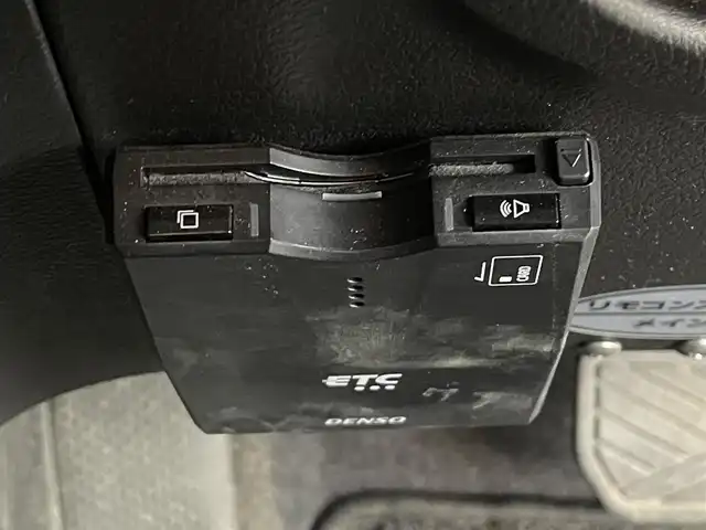 スズキ エスクード 1．4 ターボ 道央・札幌 2019(平31)年 3.9万km クールホワイトパール ・ワンオーナー/・４WD/・寒冷地仕様/・社外メモリナビ/・バックカメラ/・CD／DVDフルセグ／Bluetooth/・社外ETC/・純正ドライブレコーダー/・純正エンジンスターター/・デュアルカメラブレーキサポート/・アダプティブクルーズコントロール/・ヒルディセントコントロール/・レーンキープアシズト/・盗難防止装置/・横滑り防止装置/・前席シートヒーター/・ハーフレザーシート/・純正フロアマット/・LEDヘッドライト/・フォグランプ/・純正AW17インチ/・積込スタッドレスタイヤ純正AW17インチ/・スマートキー/・プッシュスタート/・取扱説明書/・保証書
