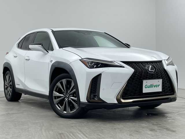 レクサス ＵＸ 250h Fスポーツ 三重県 2019(令1)年 6.9万km ホワイトノーヴァガラスフレーク 禁煙車/サンルーフ/置くだけ充電/純正ナビ/・CD・DVD・AUX・フルセグ・AM・FM・BT/バックカメラ/レーダークルーズコントロール/オートハイビーム/クリアランスソナー/プリクラッシュセーフティ/運転席・助手席パワーシート（運転席メモリー付き）/運転席・助手席シートヒーター/ステアリングヒーター/純正18インチアルミ/純正フロアマット/電子パーキング/パドルシフト/LEDヘッドライト/フォグライト/スペアキー/カードキー