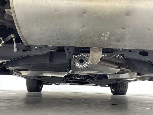 レクサス ＵＸ 250h Fスポーツ 三重県 2019(令1)年 6.9万km ホワイトノーヴァガラスフレーク 禁煙車/サンルーフ/置くだけ充電/純正ナビ/・CD・DVD・AUX・フルセグ・AM・FM・BT/バックカメラ/レーダークルーズコントロール/オートハイビーム/クリアランスソナー/プリクラッシュセーフティ/運転席・助手席パワーシート（運転席メモリー付き）/運転席・助手席シートヒーター/ステアリングヒーター/純正18インチアルミ/純正フロアマット/電子パーキング/パドルシフト/LEDヘッドライト/フォグライト/スペアキー/カードキー