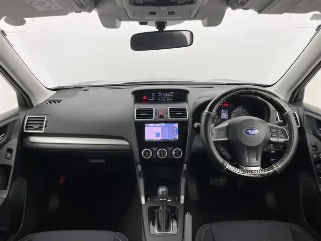 スバル フォレスター 2．0i－L アイサイト 富山県 2015(平27)年 7.5万km クリスタルブラックシリカ 純正SDナビ(MDV-Z711)/【AM/FM/CD/DVD/Bluetooth/SD/USB/HDMI】/フルセグTV/バックカメラ/レーダークルーズコントロール/アイサイト/ETC/ドライブレコーダー/革巻きステアリング/前席パワーシート/前席シートヒーター/衝突被害軽減ブレーキ/横滑り防止装置/レーンキープアシスト/盗難防止装置/アイドリングストップ/HIDヘッドライト/オートライト/フォグランプ/電格ウィンカーミラー/プッシュスタート/スマートキー×２/保証書/取扱説明書