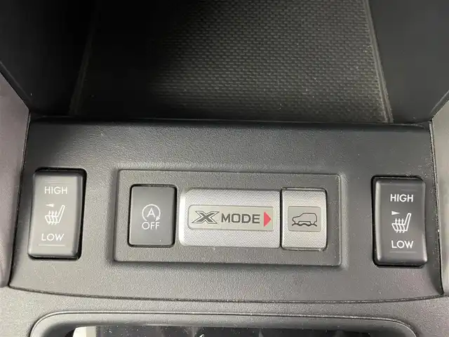 スバル フォレスター 2．0i－L アイサイト 富山県 2015(平27)年 7.5万km クリスタルブラックシリカ 純正SDナビ(MDV-Z711)/【AM/FM/CD/DVD/Bluetooth/SD/USB/HDMI】/フルセグTV/バックカメラ/レーダークルーズコントロール/アイサイト/ETC/ドライブレコーダー/革巻きステアリング/前席パワーシート/前席シートヒーター/衝突被害軽減ブレーキ/横滑り防止装置/レーンキープアシスト/盗難防止装置/アイドリングストップ/HIDヘッドライト/オートライト/フォグランプ/電格ウィンカーミラー/プッシュスタート/スマートキー×２/保証書/取扱説明書