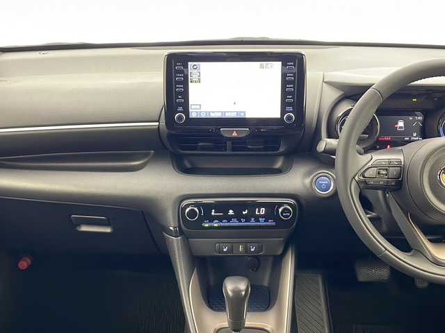 トヨタ ヤリス ハイブリッド Z 秋田県 2020(令2)年 3.8万km ブラック 4WD/純正メモリナビ　/Bluetooth/AppleCarPlay/AndroidAuto/CD/DVD/バックカメラ　/衝突被害軽減システム　/レーダークルーズコントロール　/レーンキープアシスト　/横滑り防止装置　/寒冷地仕様　/前席シートヒーター　/ワイパーデアイサー/ビルトインETC/前方純正ドラレコ　/GRエアロ/スマートキー/スペアキー/モデリスタホイール/LEDヘッドライト/フォグランプ