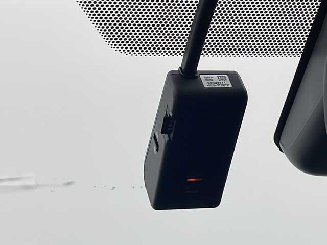 トヨタ ヤリス ハイブリッド Z 秋田県 2020(令2)年 3.8万km ブラック 4WD/純正メモリナビ　/Bluetooth/AppleCarPlay/AndroidAuto/CD/DVD/バックカメラ　/衝突被害軽減システム　/レーダークルーズコントロール　/レーンキープアシスト　/横滑り防止装置　/寒冷地仕様　/前席シートヒーター　/ワイパーデアイサー/ビルトインETC/前方純正ドラレコ　/GRエアロ/スマートキー/スペアキー/モデリスタホイール/LEDヘッドライト/フォグランプ