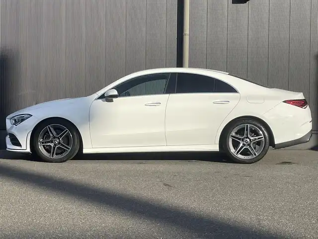 メルセデス・ベンツ ＣＬＡ２００ｄ AMGライン 香川県 2020(令2)年 2.7万km ポーラホワイト 純正ナビ/ブラインドスポット/バックカメラ/アンビエントライト/レザーシート/パワーシート/シートヒーター