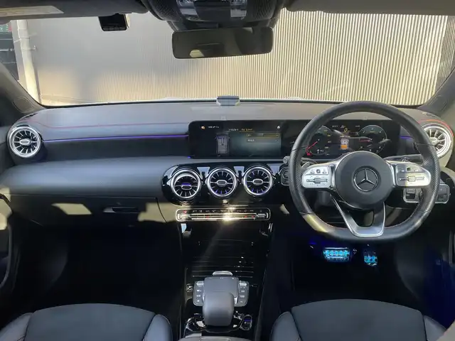 メルセデス・ベンツ ＣＬＡ２００ｄ AMGライン 香川県 2020(令2)年 2.7万km ポーラホワイト 純正ナビ/ブラインドスポット/バックカメラ/アンビエントライト/レザーシート/パワーシート/シートヒーター