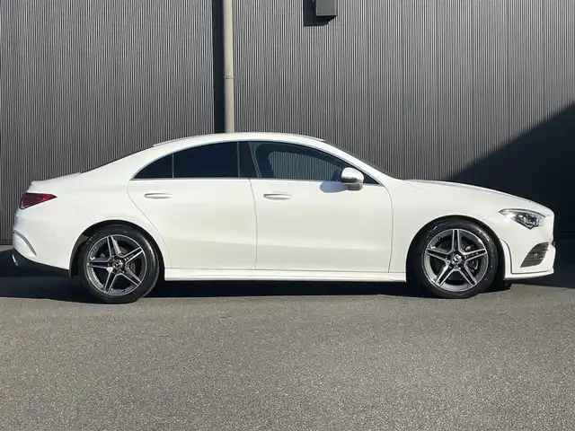 メルセデス・ベンツ ＣＬＡ２００ｄ AMGライン 香川県 2020(令2)年 2.7万km ポーラホワイト 純正ナビ/ブラインドスポット/バックカメラ/アンビエントライト/レザーシート/パワーシート/シートヒーター