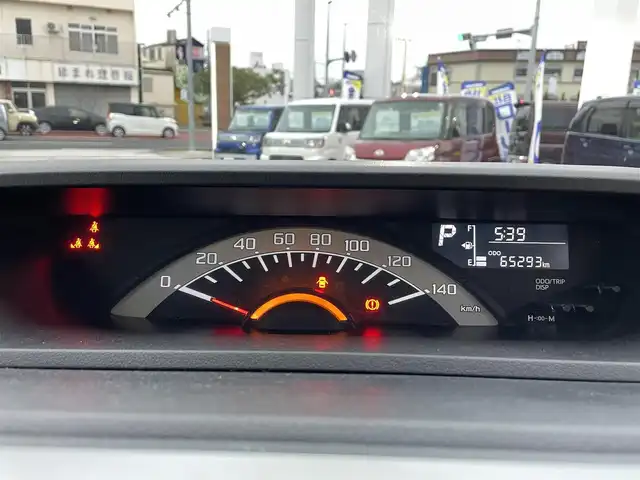 ダイハツ ウェイク L SA 沖縄県 2015(平27)年 6.6万km パールホワイトⅢ /オフビートカーキM (株)IDOMが運営する【じしゃロンコザ店】の自社ローン専用車両になりますこちらは現金またはオートローンご利用時の価格です。自社ローンご希望の方は別途その旨お申付け下さい/・本土仕入/・純正ナビ/・Bluetooth接続/・TV/・DVD再生/・ETC/・スマートキー/・プッシュスタート/・シートヒーター/・純正フロアマット/・オートライト
